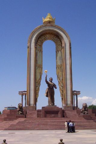 Исмоил Самани, Памятник Исмаилу Самани, Достопримечательности Душанбе, Достопримечательности Таджикистана