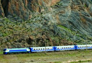 Durch Usbekistan mit dem Zug