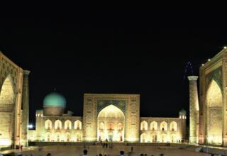 Bestseller:  Tour de Kazajistán-Uzbekistán