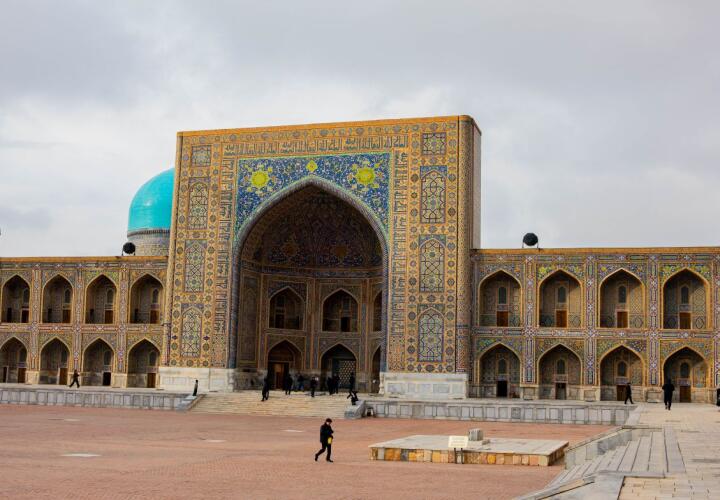 $444　ウズベキスタン徳用ツアー